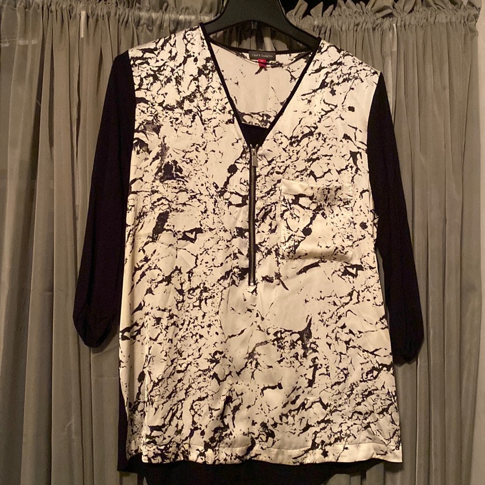 Beautiful black and white print - very classy for work or evening out